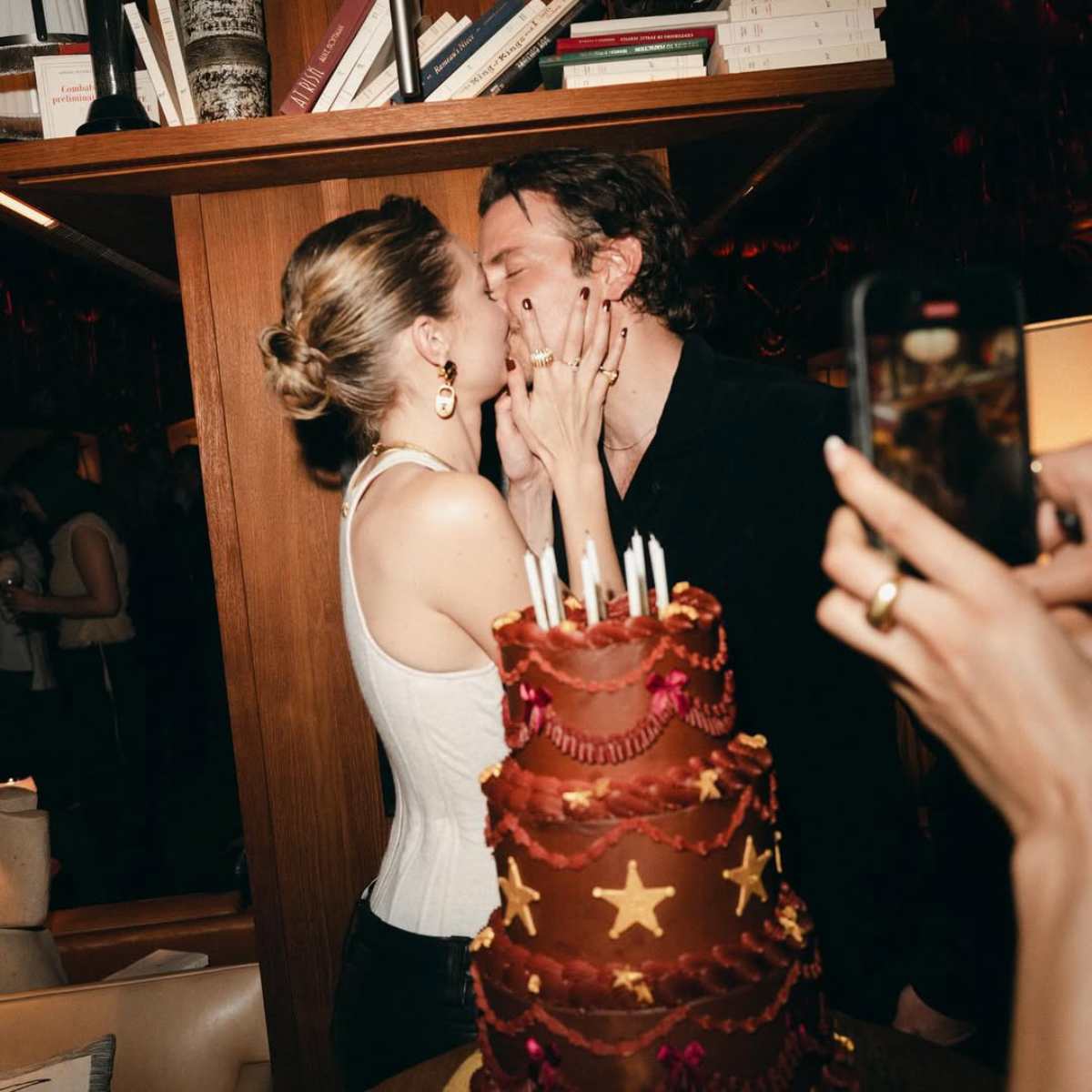 Gigi Hadid y Bradley Cooper podrían contraer matrimonio el próximo 2026.