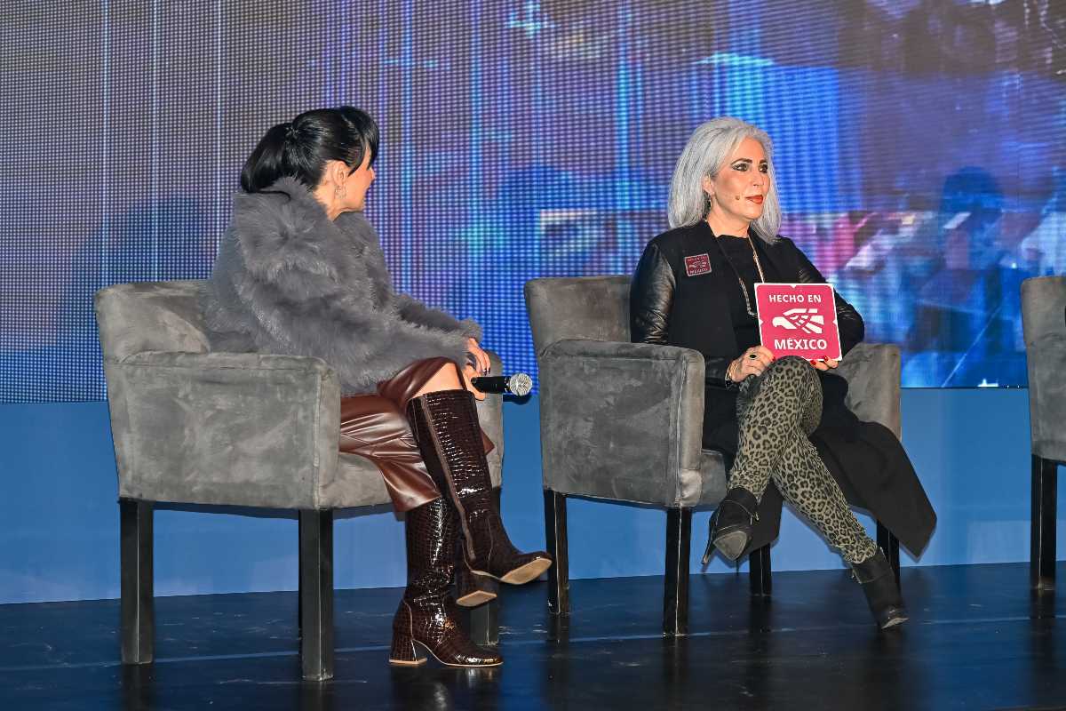 Arlene Muñoz y Bárbara Botello.