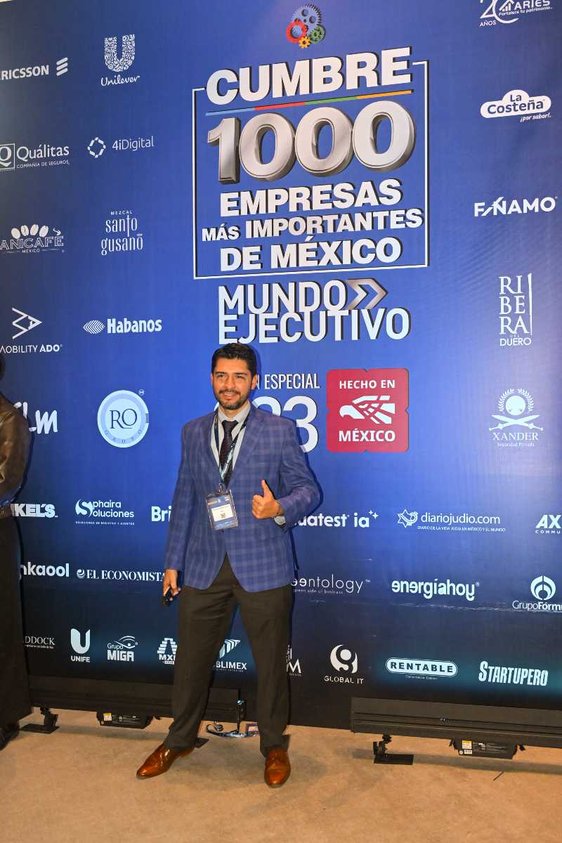 Sergio Contreras.