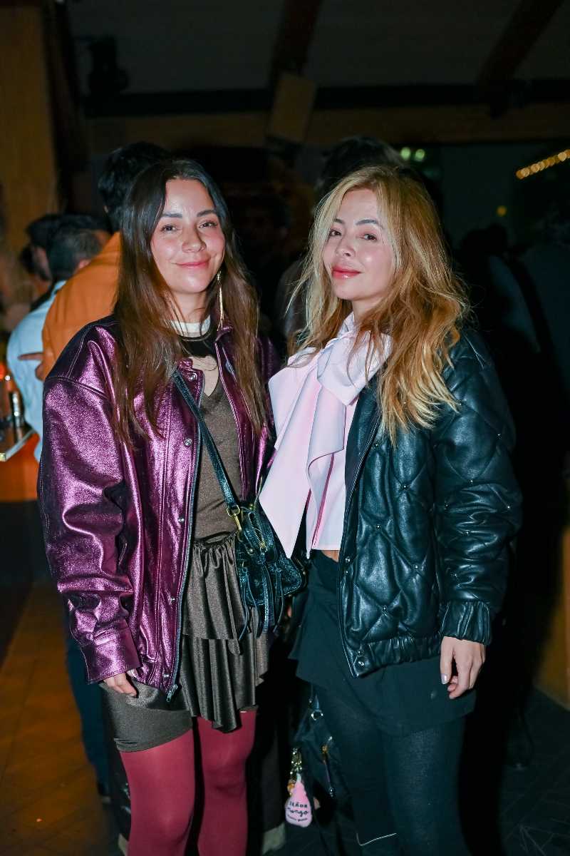 Paola y Pamela Wong.