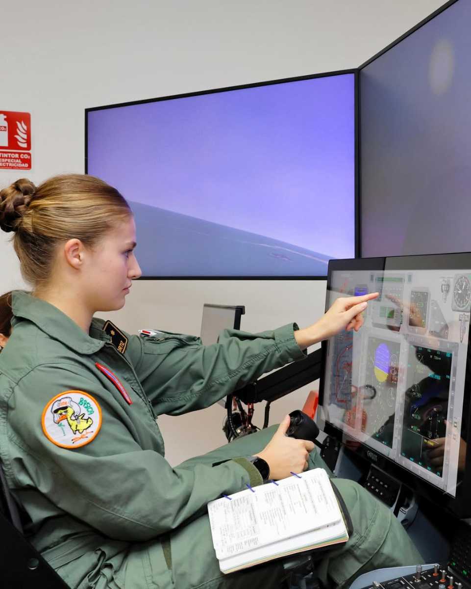 La formación aérea de la princesa Leonor.