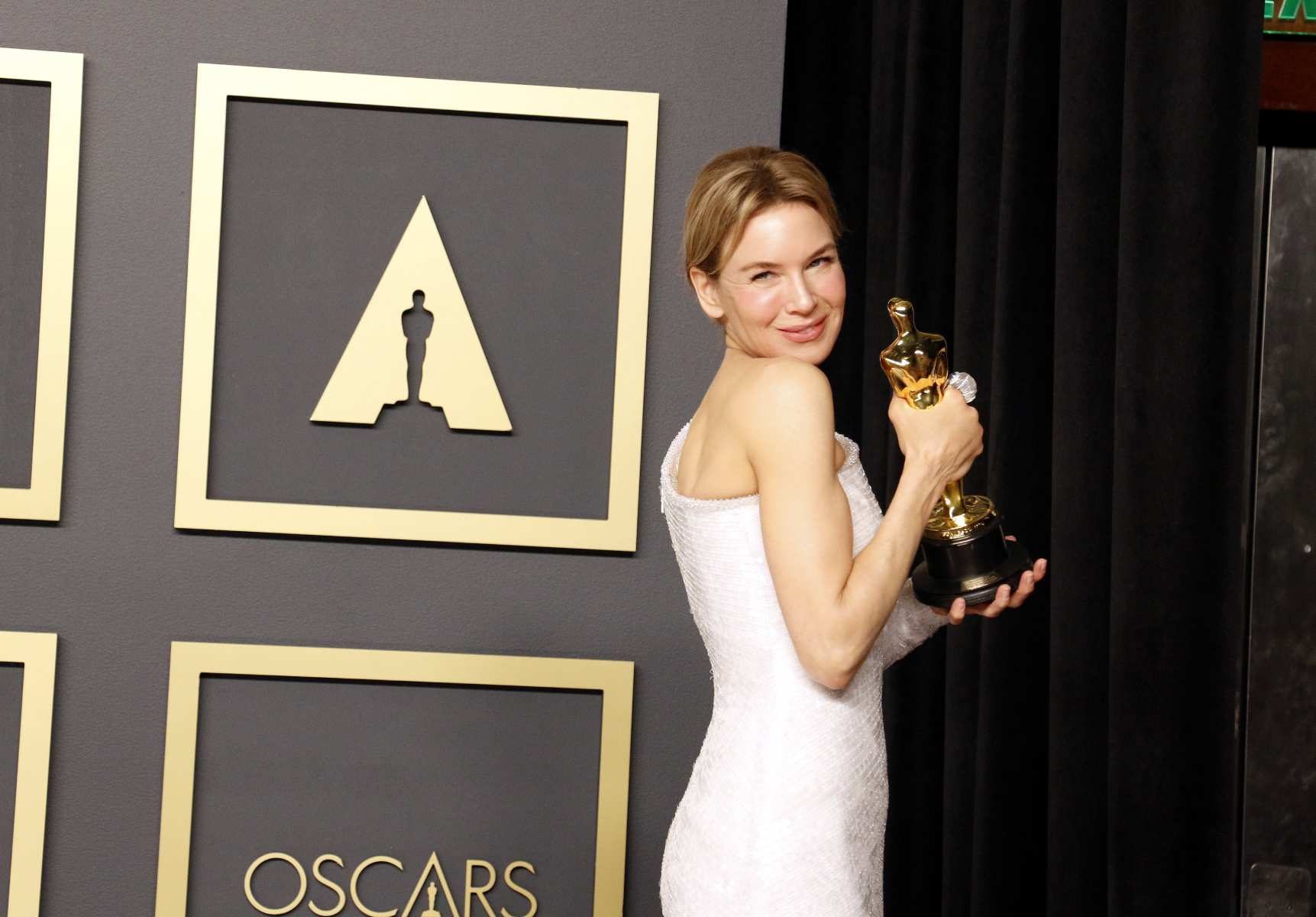 Renée Zellweger ganó un Oscar por su interpretación en la película 'Judi'.