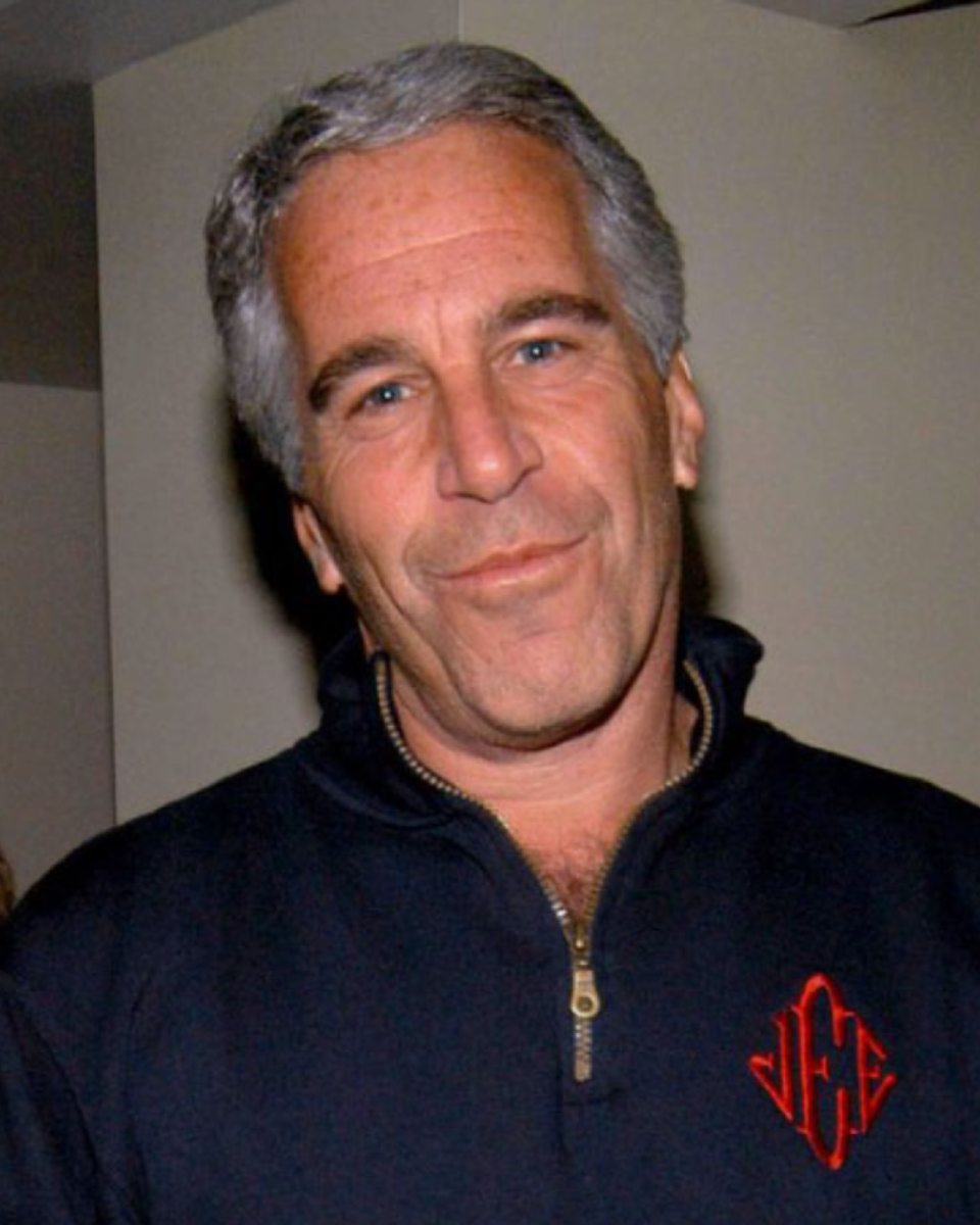 En 2019, Jeffrey Epstein fue recluido en el Centro Correccional Metropolitano de Nueva York, donde fue encontrado muerto en su celda meses después.