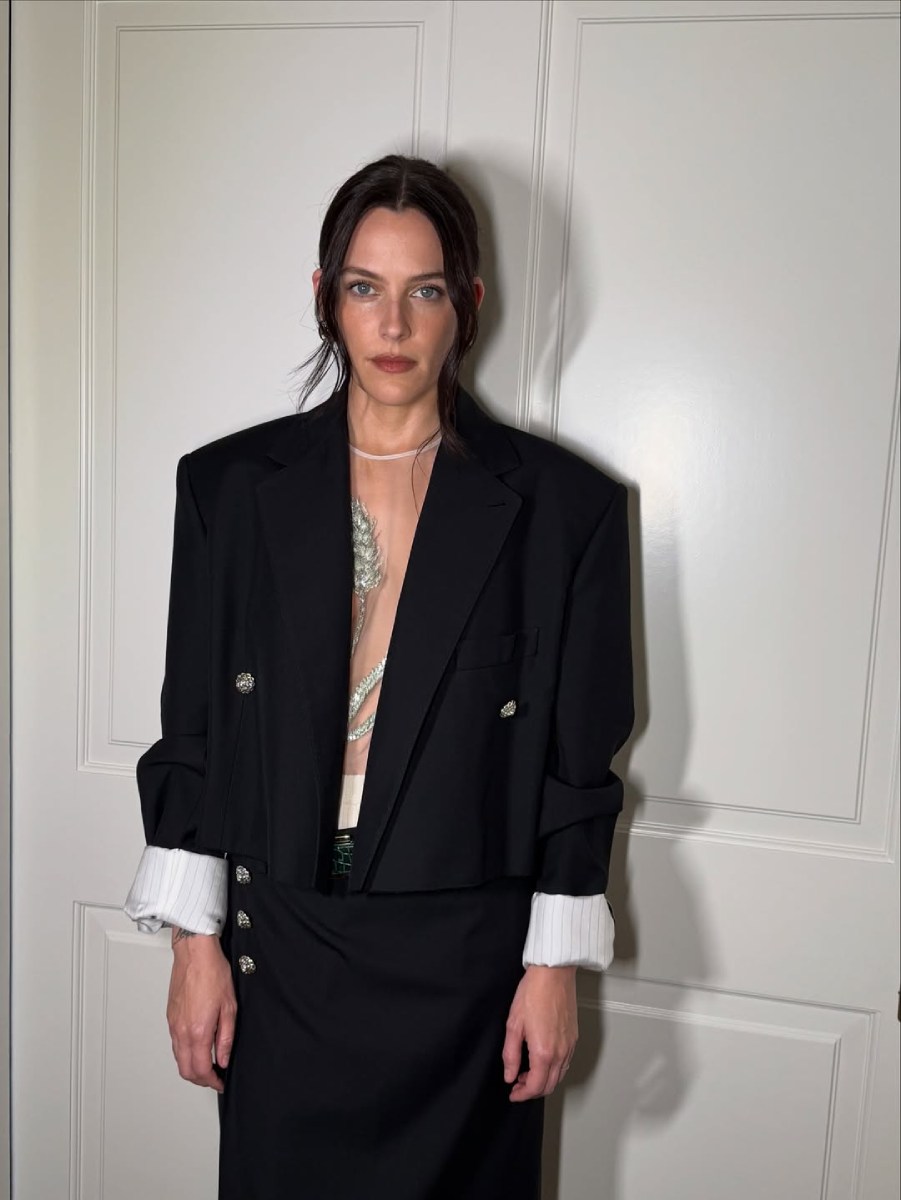 Riley Keough está casada con Ben Smith-Petersen desde 2015 y con quien tiene dos hijos.
