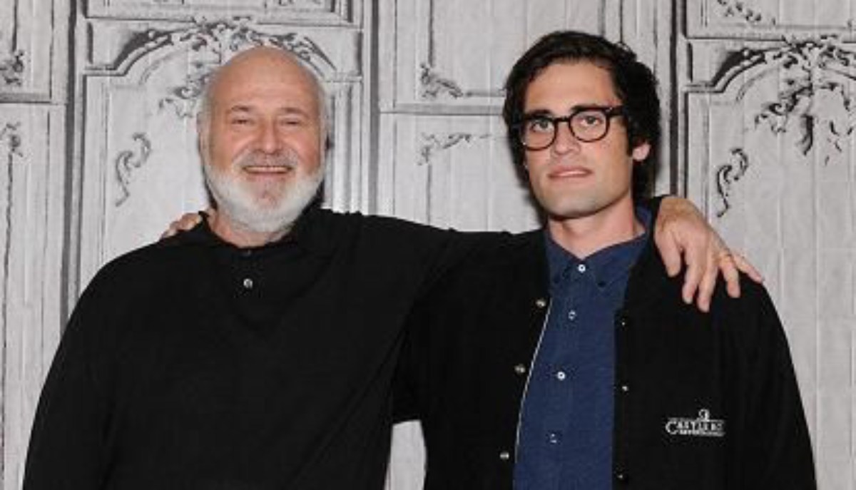 Rob Reiner con su hijo Nick, quien es sospechoso de su muerte.