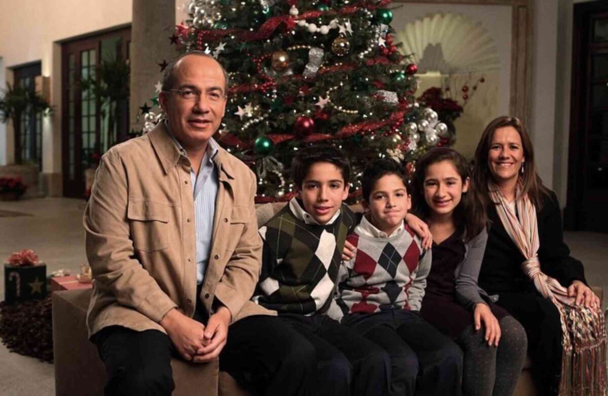 Cuando Felipe Calderón llegó a la presidencia, sus hijos eran unos niños.