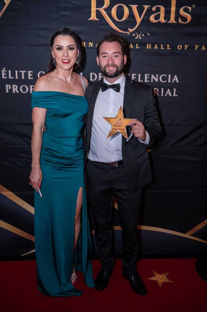 Mariana Santiago y Diego Suárez.