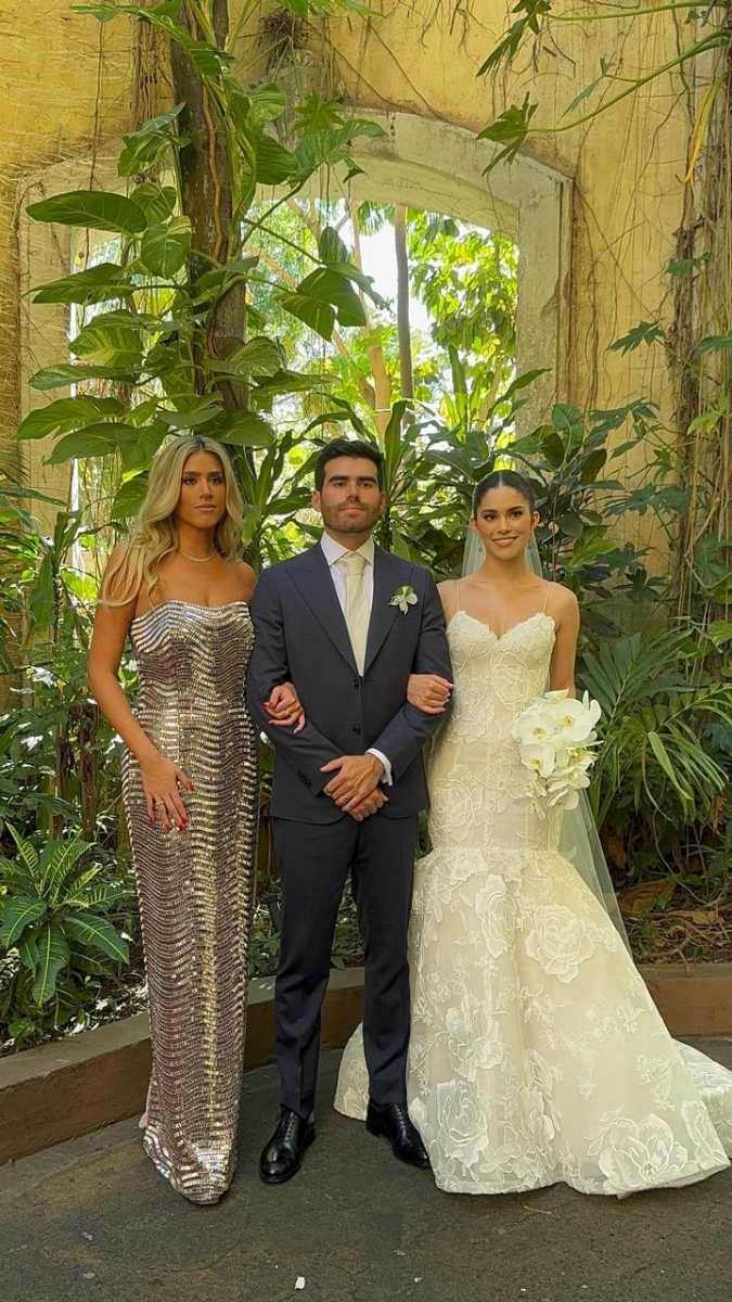 Fer, y Diego Medina con Pamela Llausás. (Foto: Cortesía)