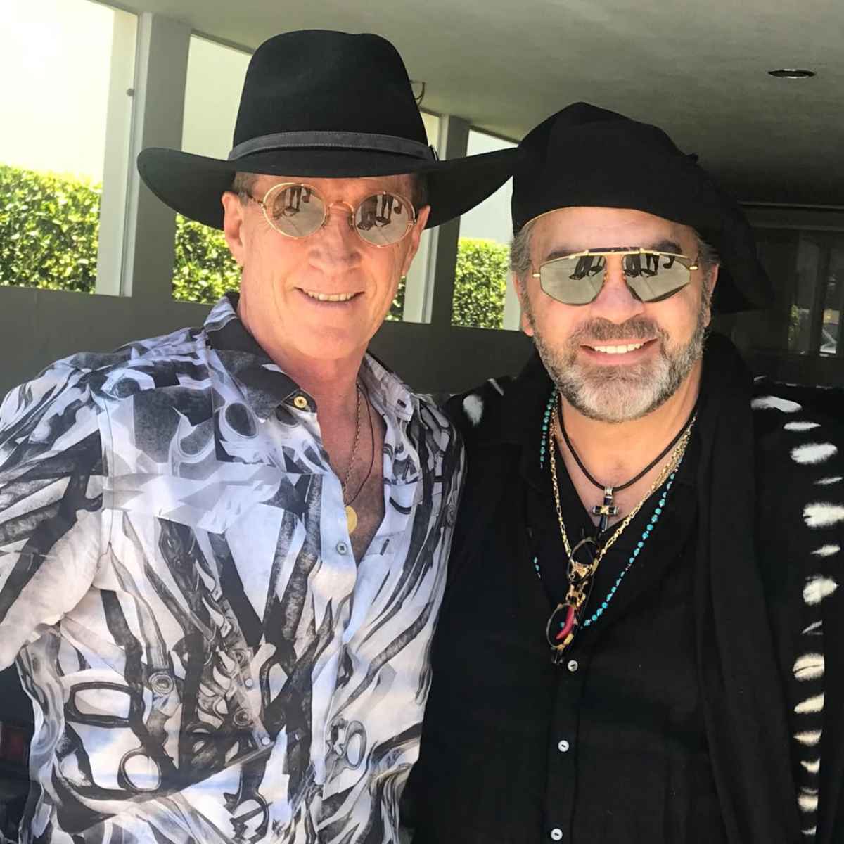 Emmanuel agradeció a Mijares por sacar adelante el show que tenían programado en Morelos.