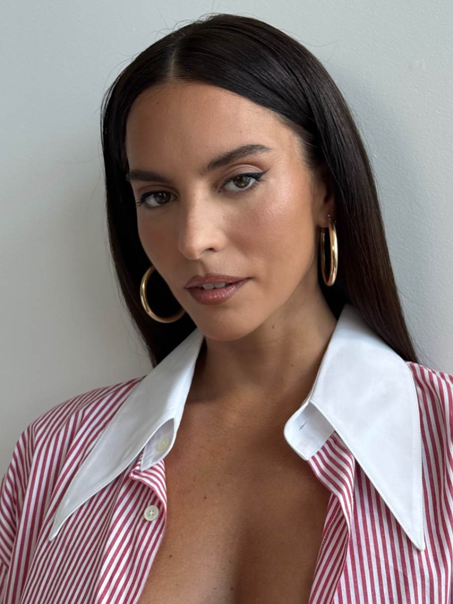 Génesis Rodríguez es la única hija del cantante con quien mantiene comunicación.