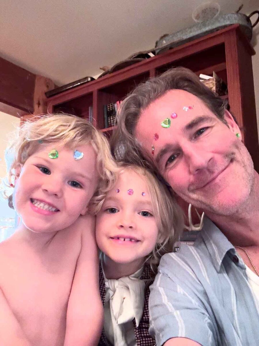 James Van Der Beek tuvo seis hijos.