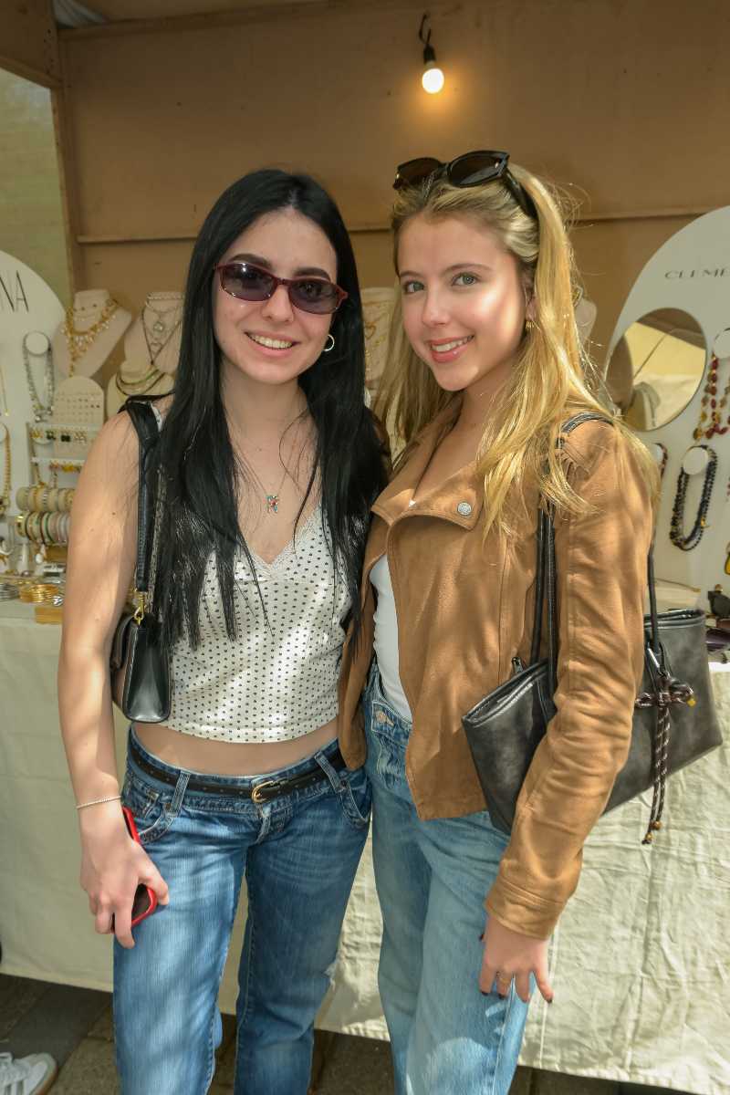 Regina Ibarra y Romina Rohde.