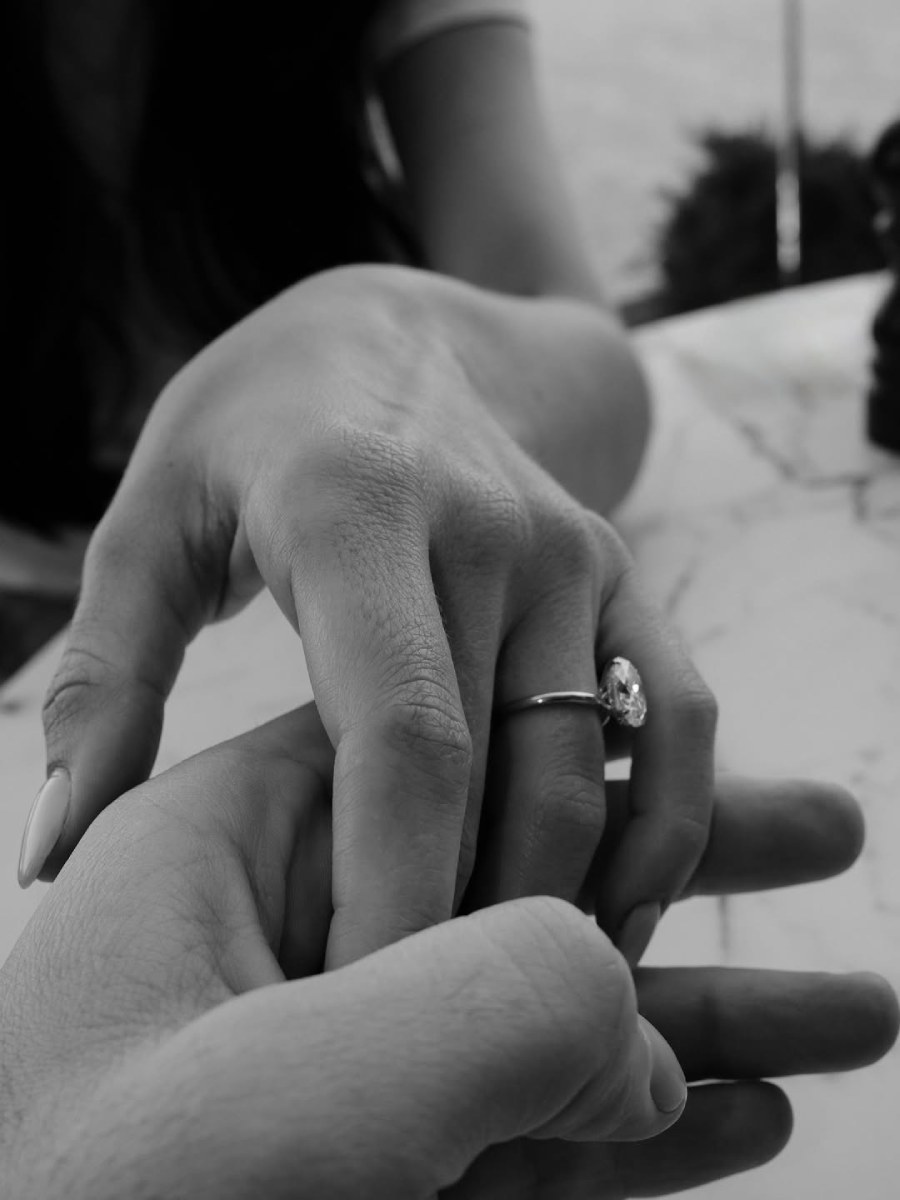 Anillo de compromiso de Thylane Blondeau.