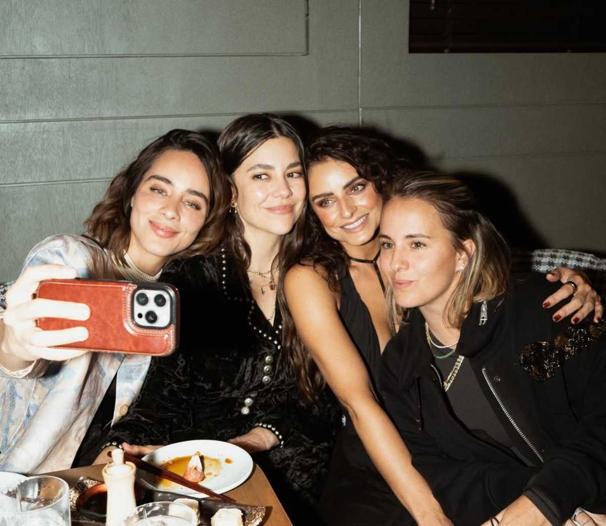 Esmeralda Pimentel, Lety Sahagún y Saskia Niño de Rivera.