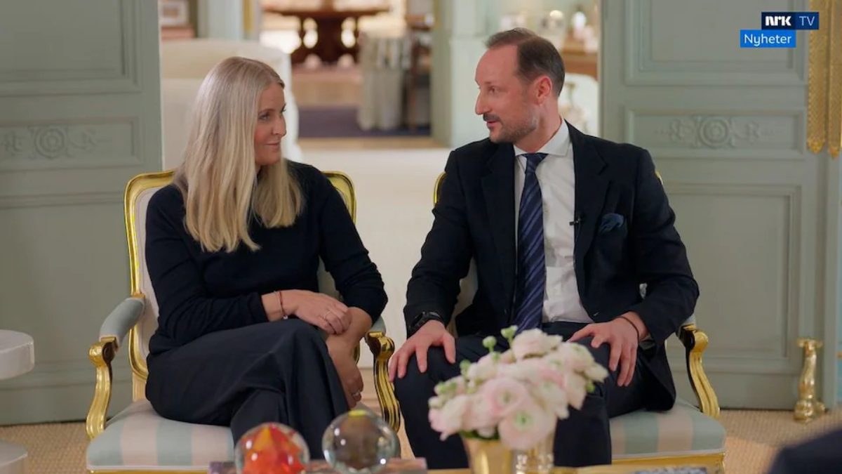 Mette-Marit de Noruega encara la polémica y explica su amistad con Jeffrey Epstein: ‘fui manipulada y engañada’