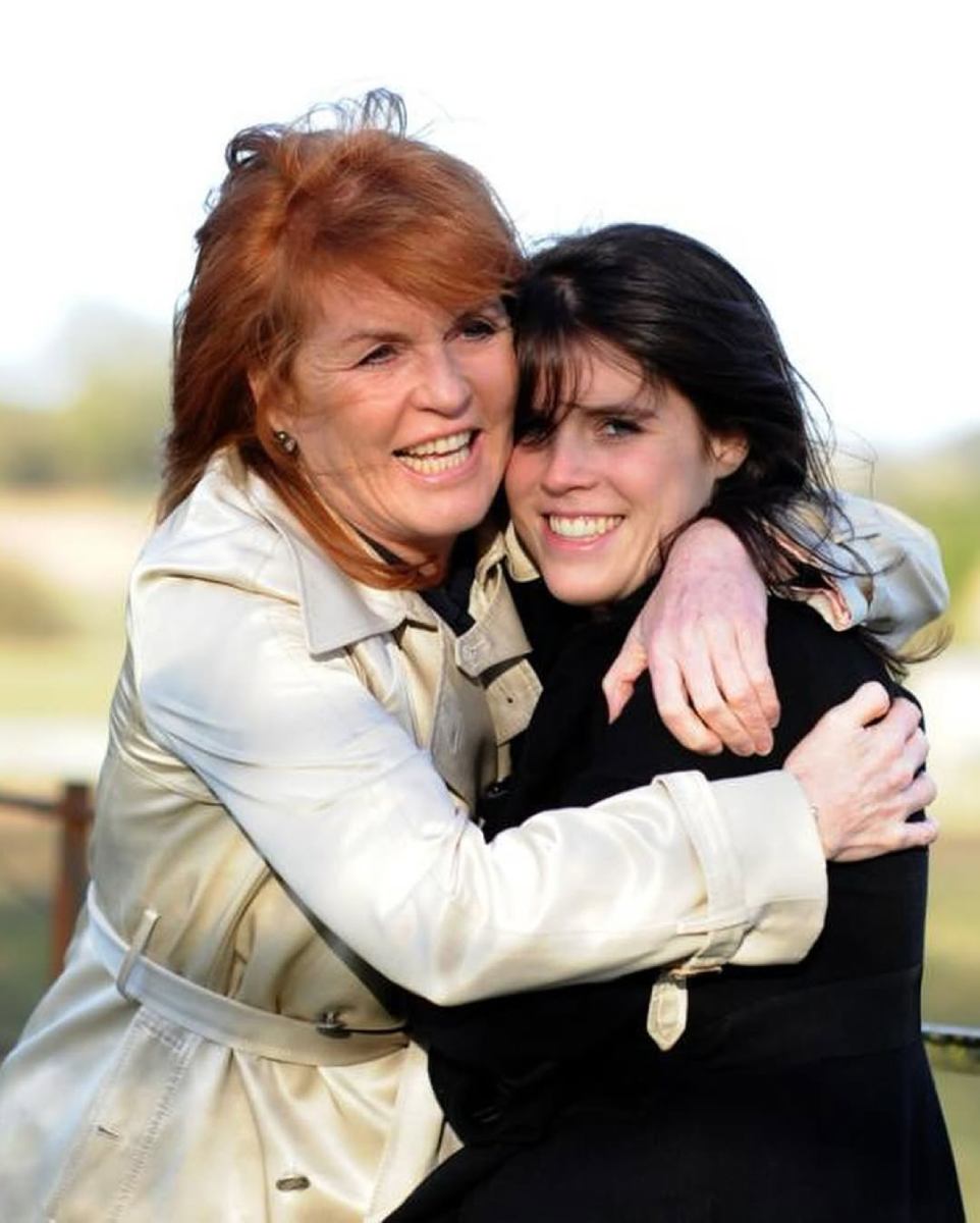 Sarah Ferguson y su hija, la princesa Eugenia.