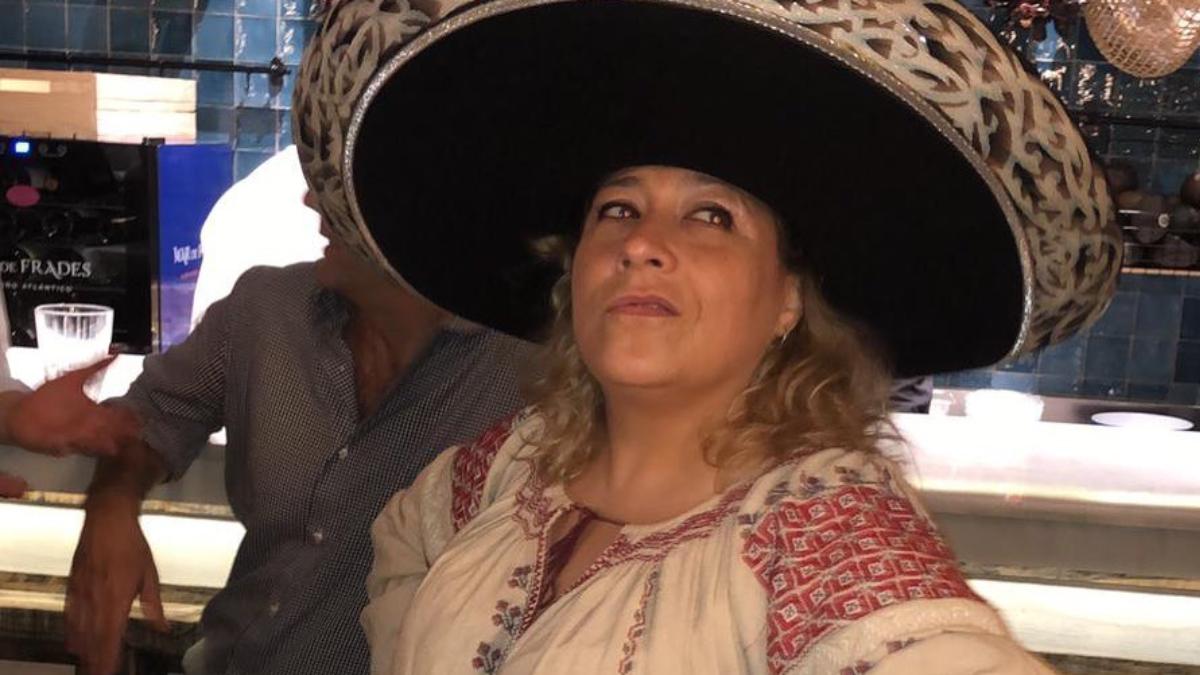 En el último trago y nos vamos, Chatita (por Bárbara García) En el último trago y nos vamos, Chatita (por Bárbara García)