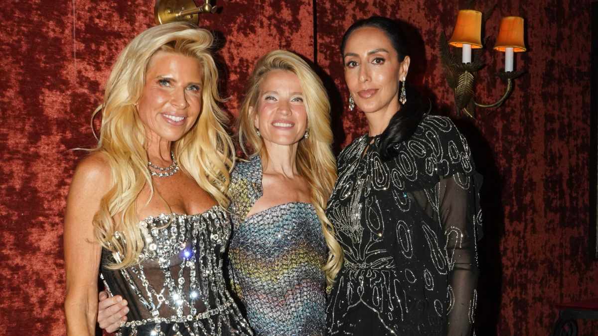 Beatriz Pasquel y Melissa Flores celebran juntas sus cumpleaños en Penelope Social Beatriz Pasquel y Melissa Flores celebran juntas sus cumpleaños en Penelope Social