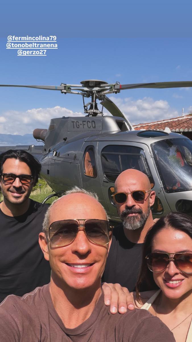 Erik Rubín viajó con su novia Geraldine Zárate y unos amigos a Guatemala.