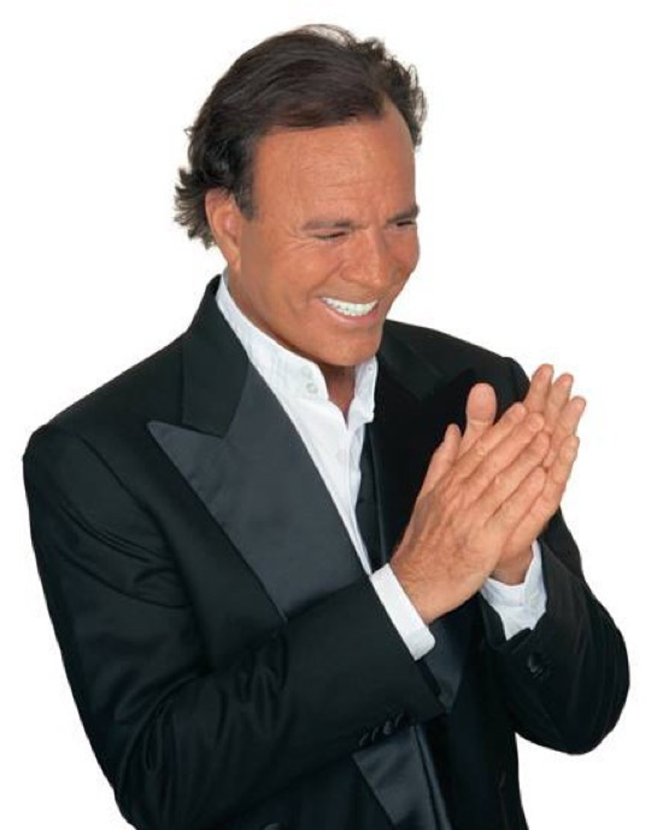 Julio Iglesias continúa con su defensa ante las graves acusaciones que se le hicieron hace unos meses sobre abuso. 