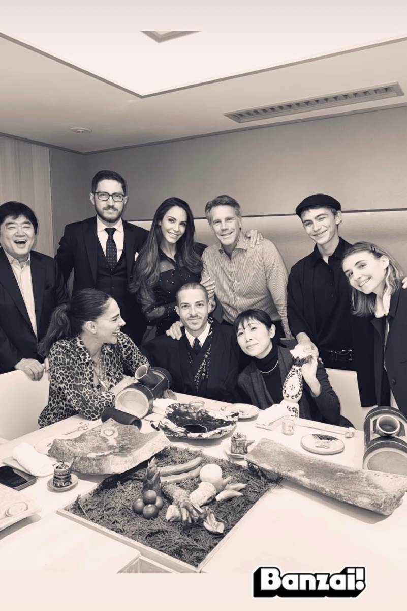 El príncipe Manuel Filiberto de Saboya ha compartido algunos de los momentos que ha disfrutado con Adriana Abascal en Tokio. 