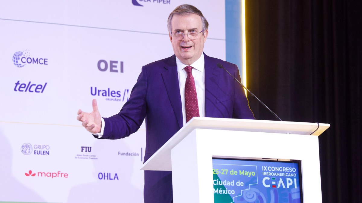 Marcelo Ebrard encabeza la clausura del IX Congreso CEAPI, que reunió a líderes empresariales y globales en México