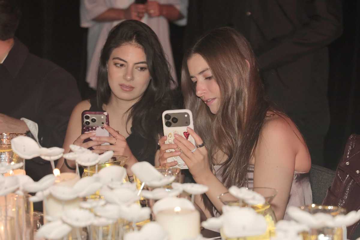 Mayte Palafox y Julianna Samane.
