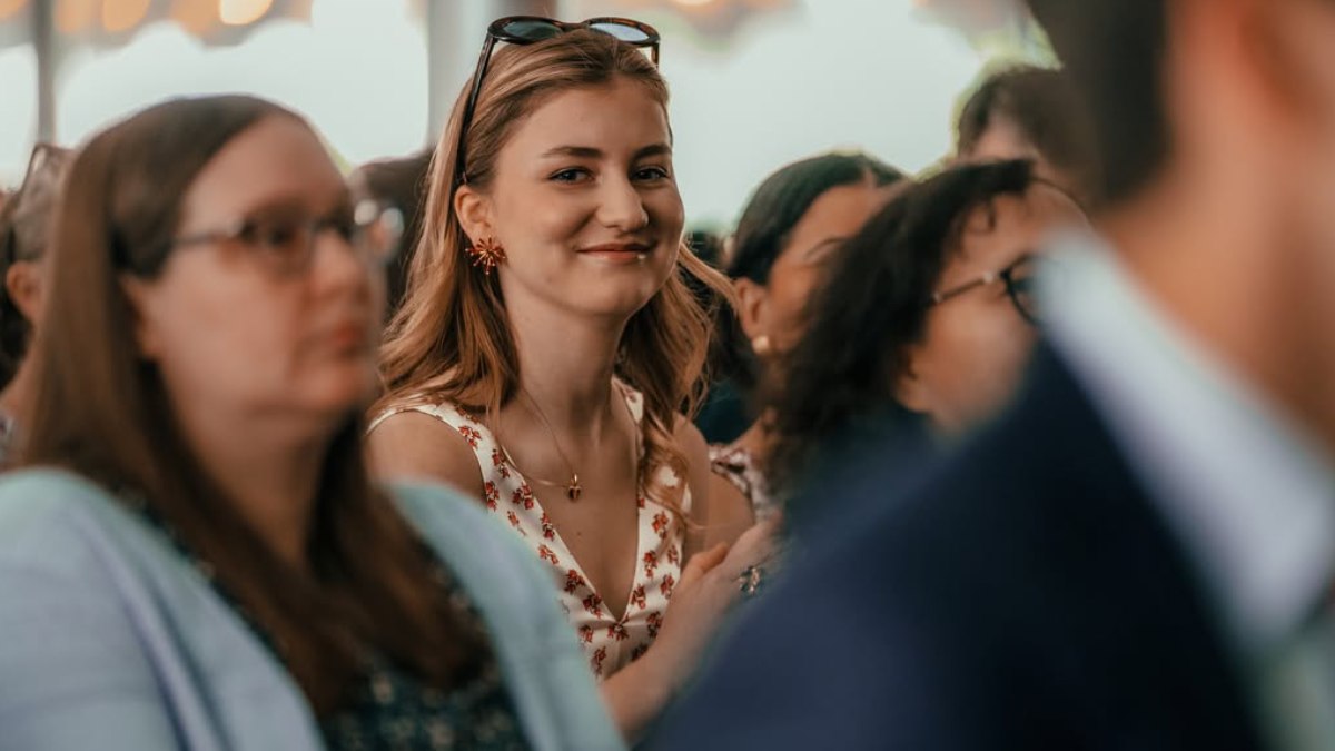 Elisaberh de Bélgica reveló que el chat de princesas sigue activo.
