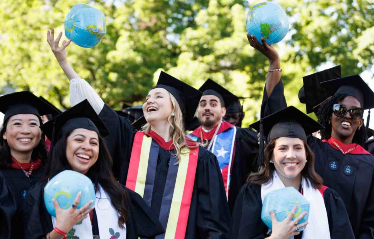 La princesa se graduó de la Universidad de Harvard.
