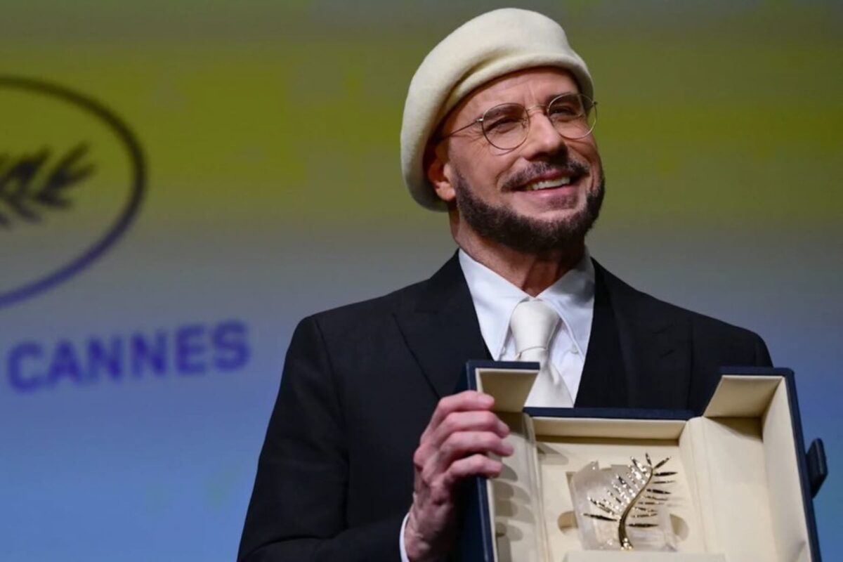 John Travolta recibió una Palma de Oro honorífica por su trayectoria.
