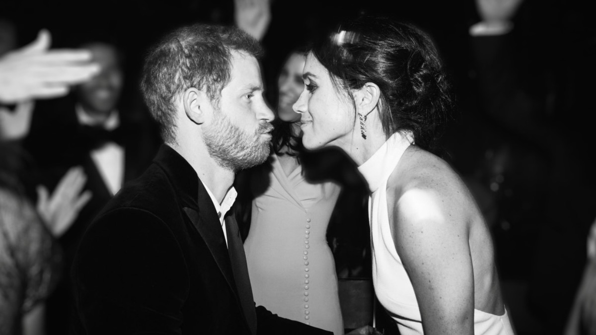 Meghan Markle celebra su 8º aniversario de bodas con estas fotos inéditas de su gran día en las que no hay rastro de la familia real