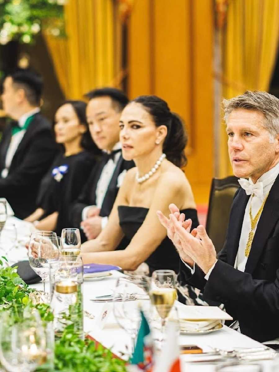 Adriana Abascal y Manuel Filiberto de Saboya en su viaje a Tokio.