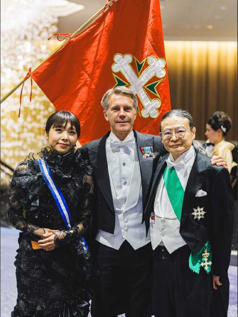 Adriana Abascal y Manuel Filiberto de Saboya en su viaje a Tokio.