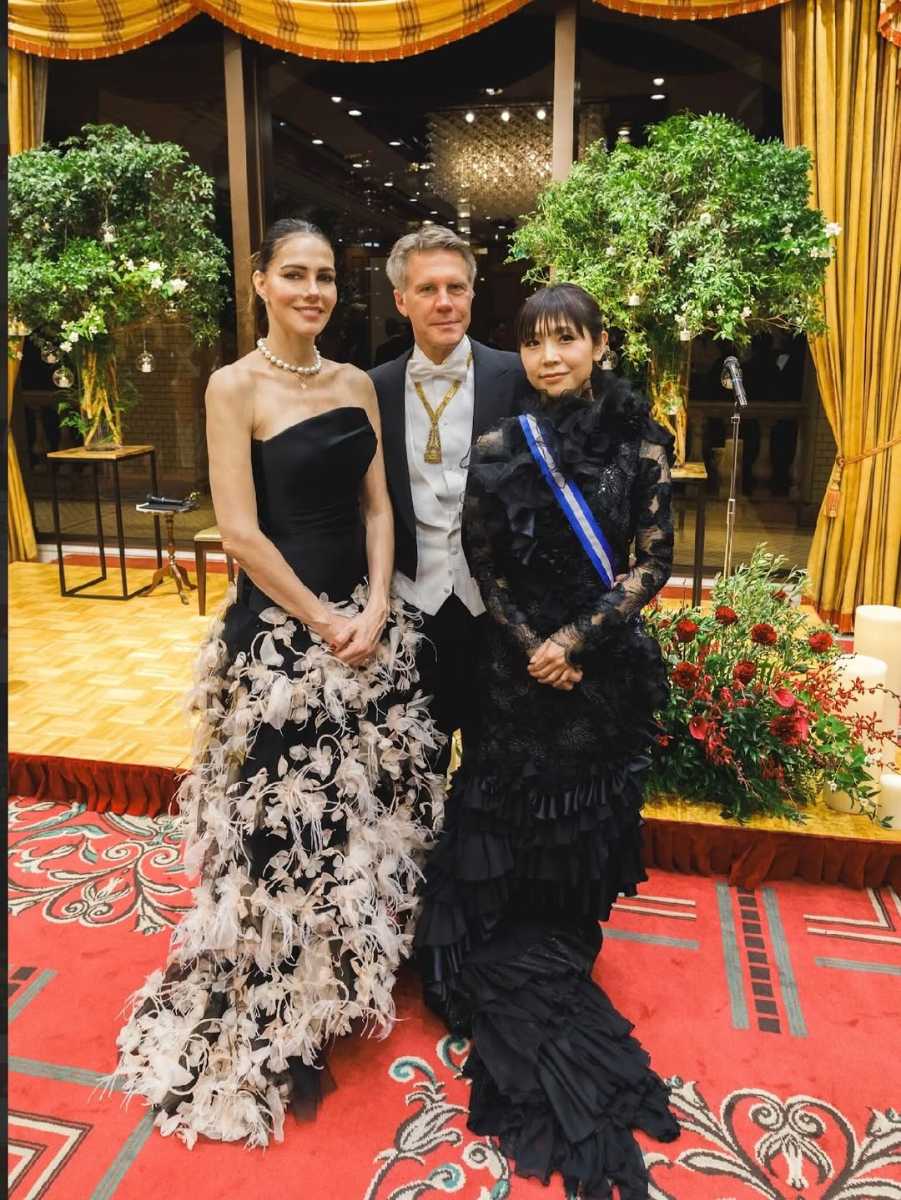 Adriana Abascal y Manuel Filiberto de Saboya en su viaje a Tokio.