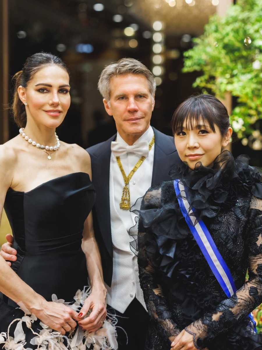 Adriana Abascal y Manuel Filiberto de Saboya en su viaje a Tokio.