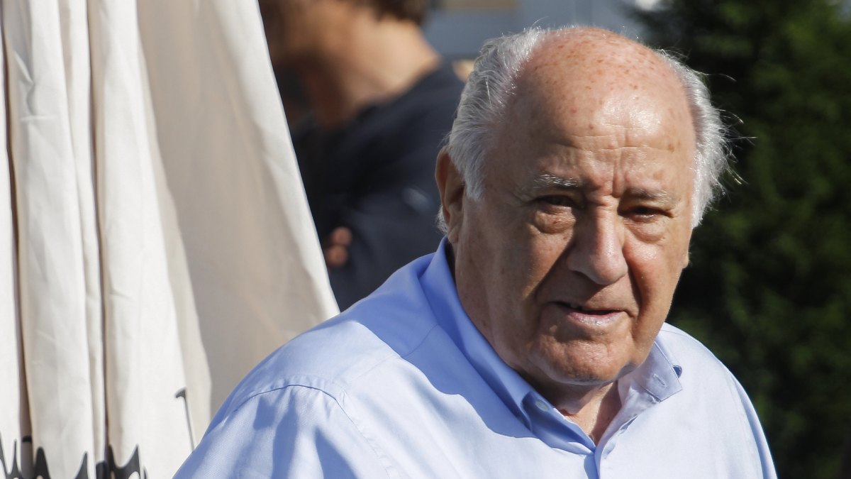 Imperio textil: Zara, la marca de moda creada por Amancio Ortega es ya la más valiosa del mundo Imperio textil: Zara, la marca de moda creada por Amancio Ortega es ya la más valiosa del mundo