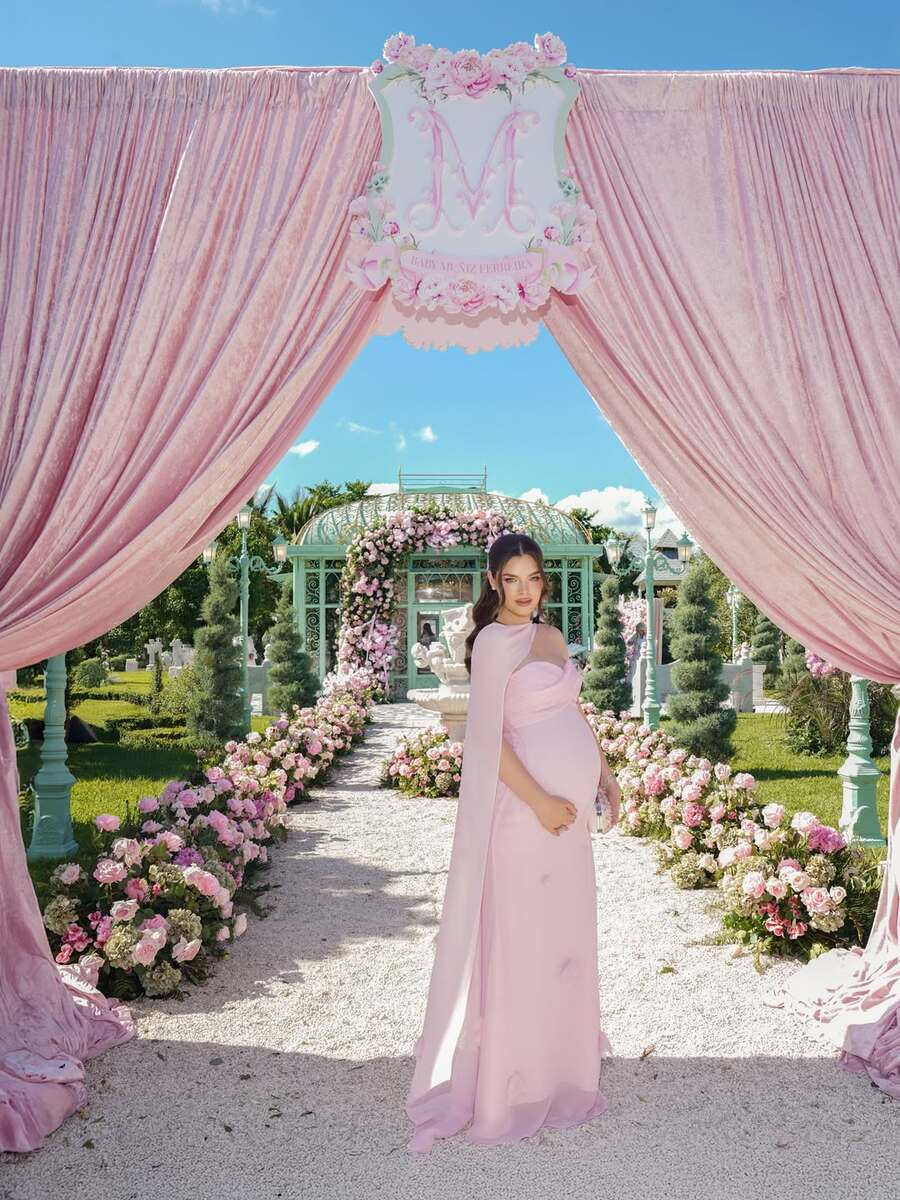 Baby shower de Marc Anthony y Nadia Ferreira.