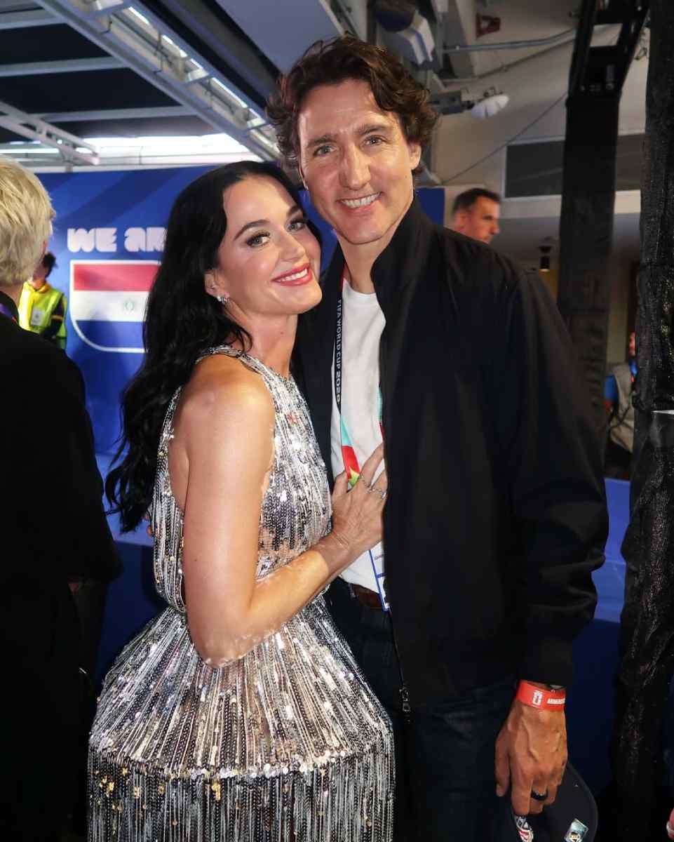 Justin Trudeau acompañó a Kary Perry durante su presentación en el Mundial 2026.