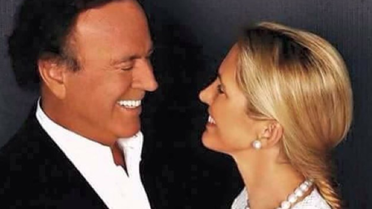 Julio Iglesias y Miranda Rijnsburger enfrentan una nueva batalla legal en Estados Unidos Julio Iglesias y Miranda Rijnsburger enfrentan una nueva batalla legal en Estados Unidos