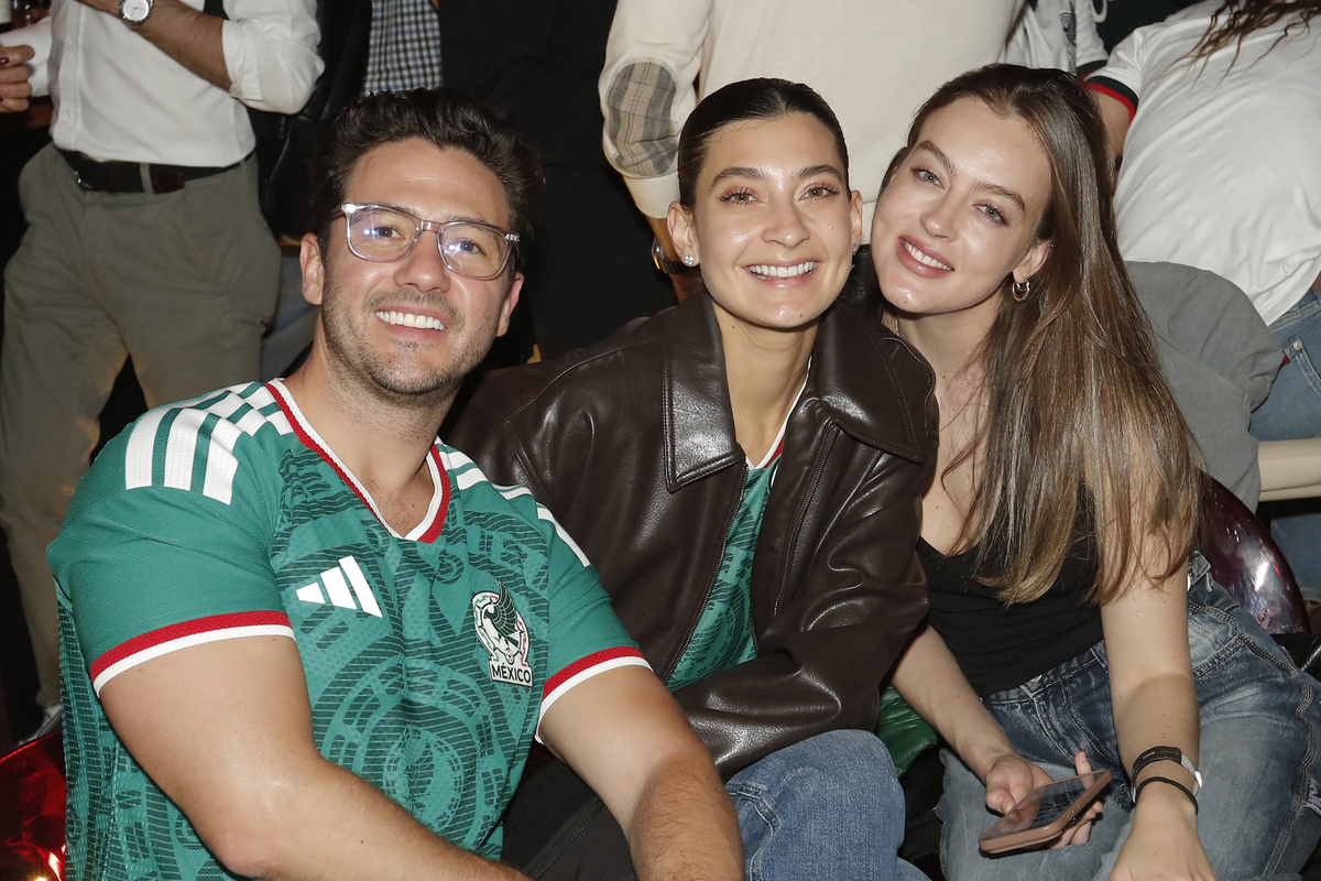 Juan Fernández, Marian Rodríguez y Kate Walder.