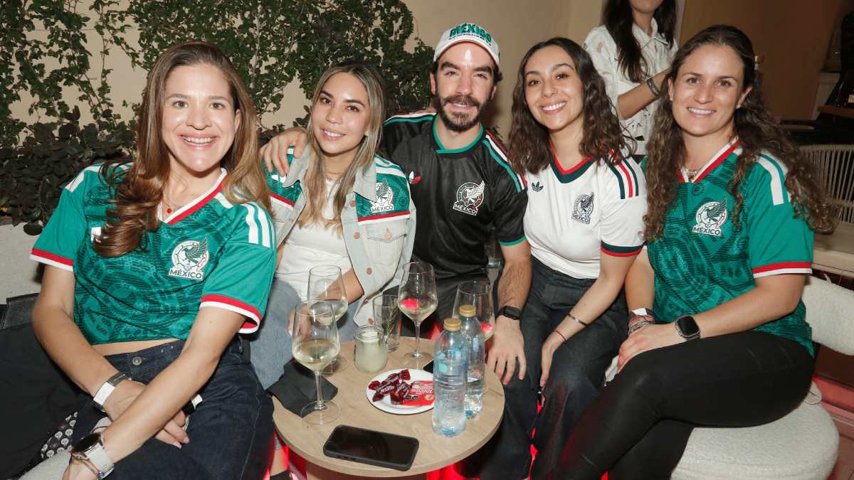 El partido de México contra Corea se vivió entre amigos en Casa Hotbook
