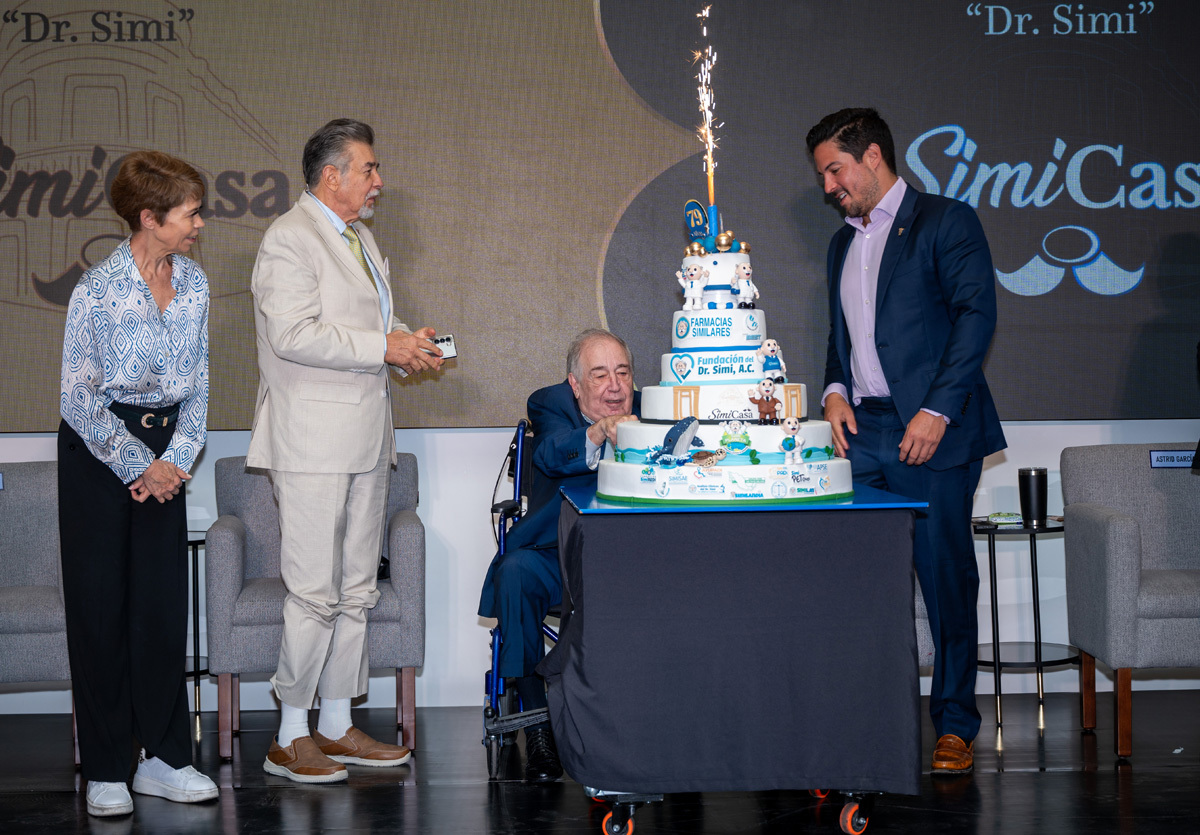 Beatriz Pages, Jorge Ortiz de Pinero y Víctor González.