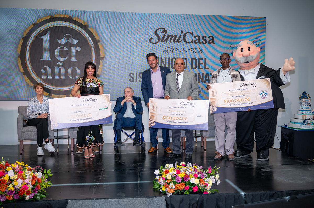 Entrega de donativo.