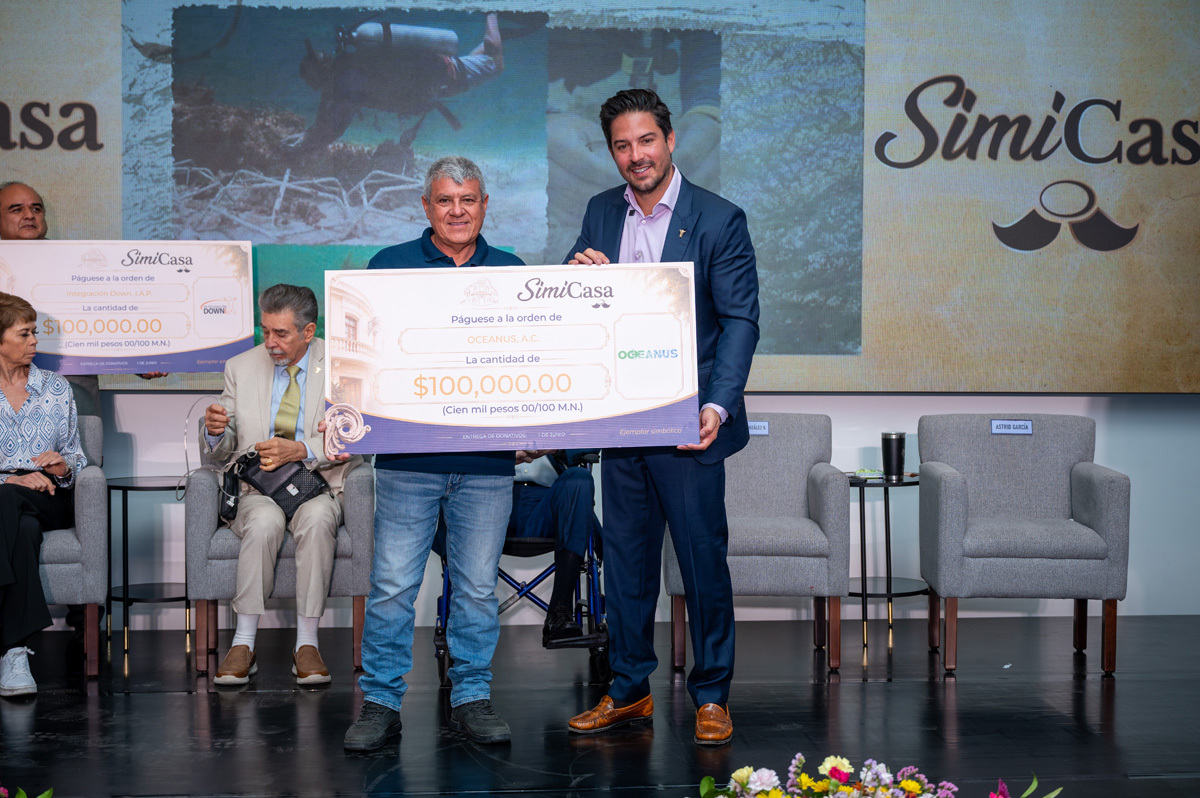 Entrega de donativo.