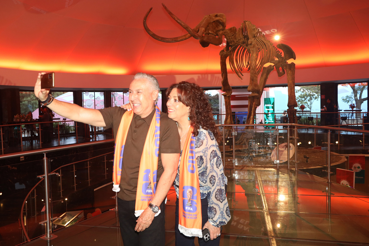 Alejandro Gómez Oropeza y Denise Kuri.