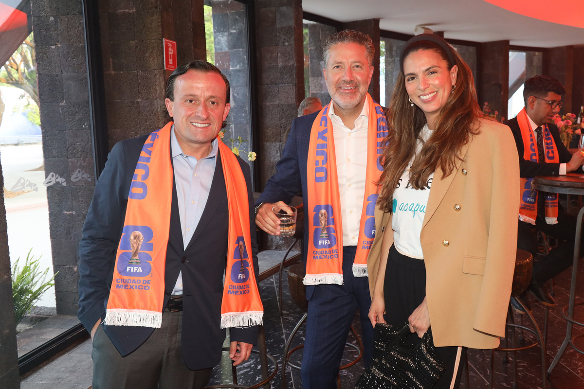 Mikel Arriola, Elías Amkie y Cristina Alcerreca.