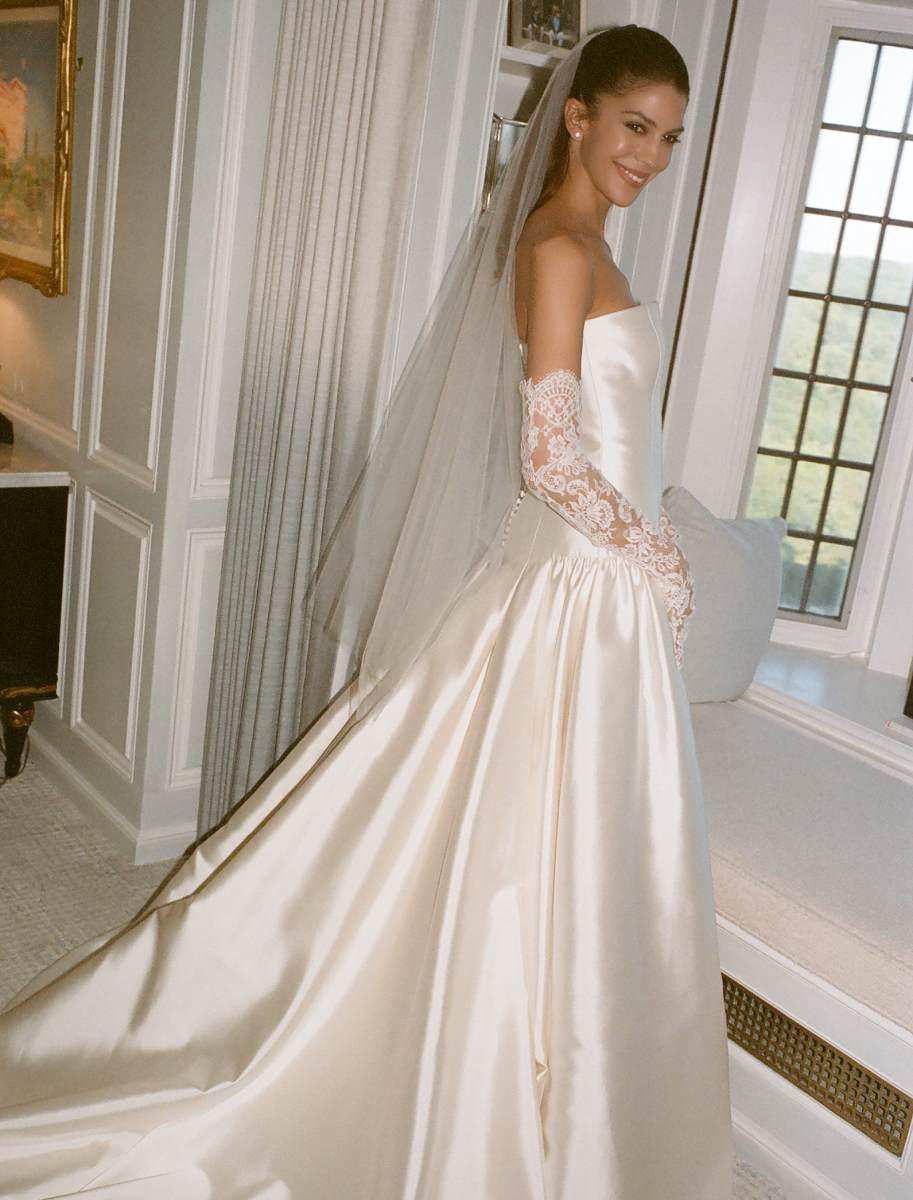 Boda Kenya Kinski-Jones y Will Peltz.