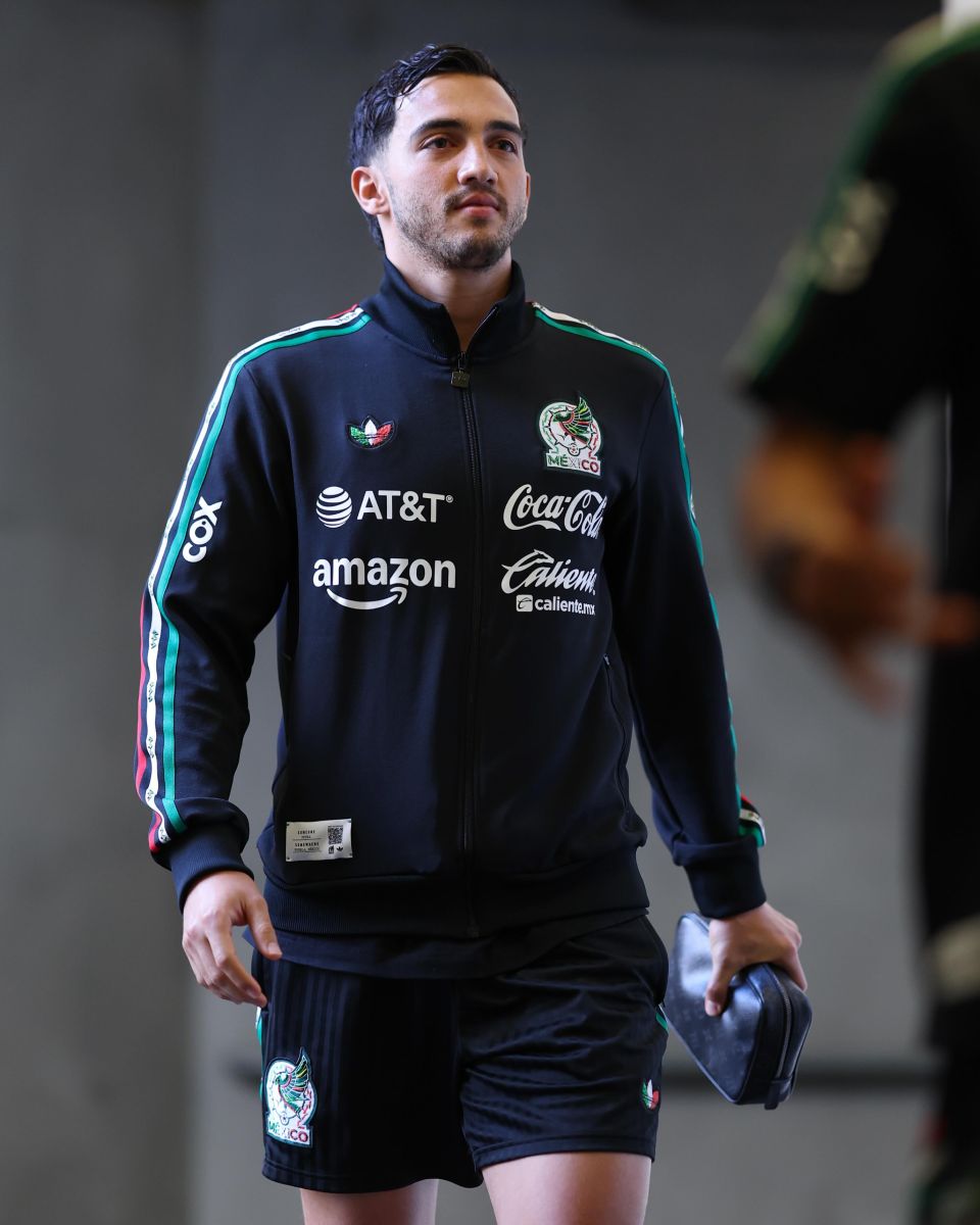Jugadores de la Selección Mexicana y sus bolsos de lujo.