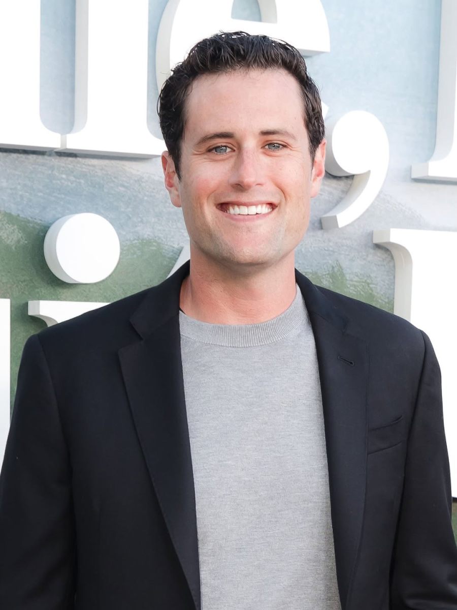 A sus 35 años, Jake Reiner es actor y ha trabajado como presentador.
