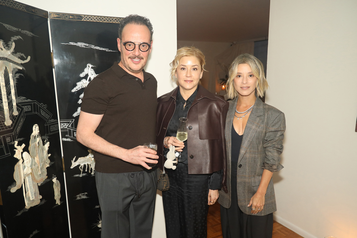 Israel del Bosque, Sandra y Andrea Acuña.